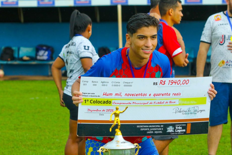 Equipe Arapuá/Prof. Lelão conquista o título do Campeonato Municipal de Futebol Sub-17 Equipe Arapuá/Prof. Lelão conquista o título do Campeonato Municipal de Futebol Sub-17
