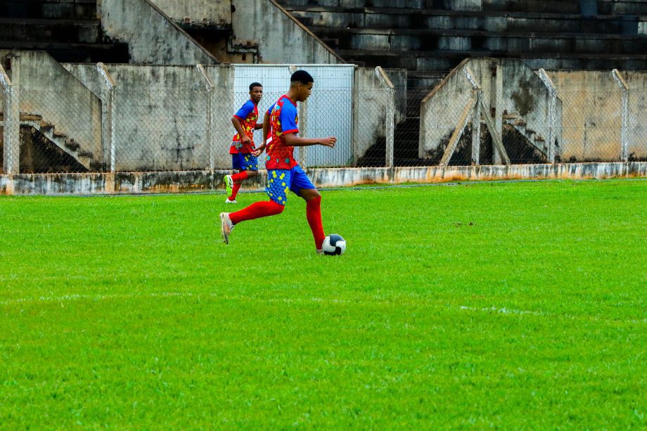 Equipe Arapuá/Prof. Lelão conquista o título do Campeonato Municipal de Futebol Sub-17 Equipe Arapuá/Prof. Lelão conquista o título do Campeonato Municipal de Futebol Sub-17