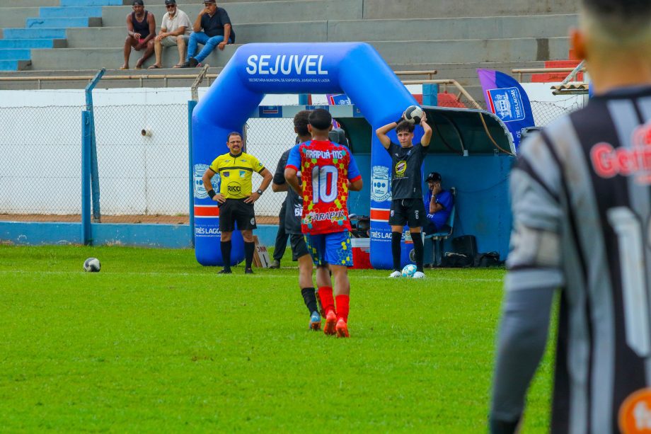 Equipe Arapuá/Prof. Lelão conquista o título do Campeonato Municipal de Futebol Sub-17 Equipe Arapuá/Prof. Lelão conquista o título do Campeonato Municipal de Futebol Sub-17