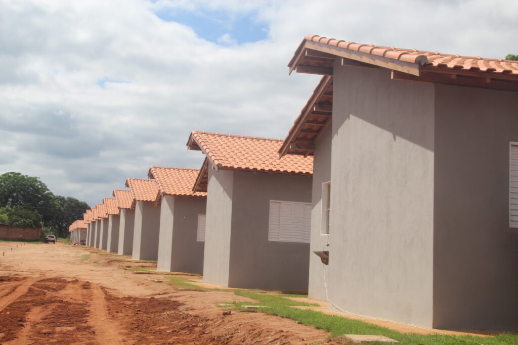 Sonho da Casa Própria: Prefeitura realiza entrega de 20 novas unidades habitacionais em Três Lagoas Sonho da Casa Própria: Prefeitura realiza entrega de 20 novas unidades habitacionais em Três Lagoas