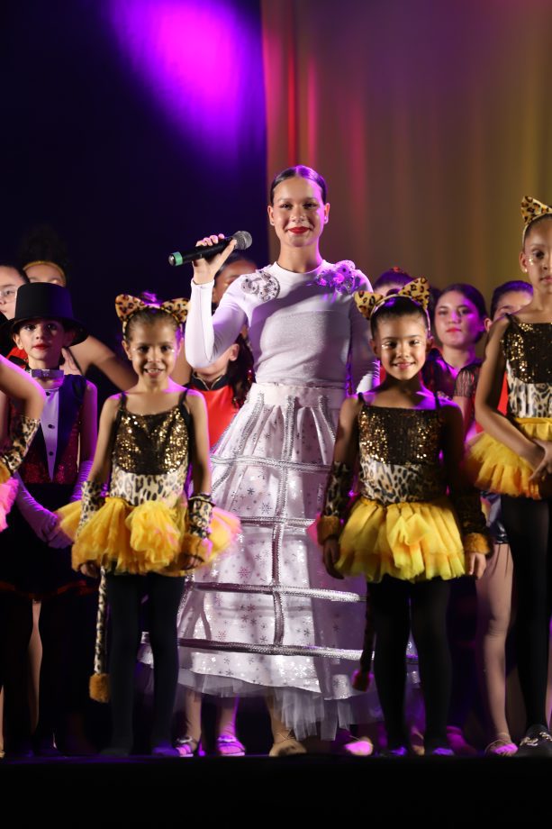 Espetáculo “Circus” encanta público e reúne mais de 300 bailarinas no Natal Encantado 2025 de Três Lagoas