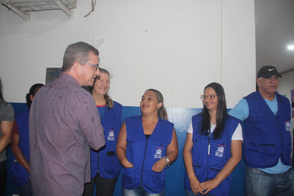 Prefeito Dr. Cassiano Maia dá continuidade às entregas de cestas básicas em Três Lagoas Prefeito Dr. Cassiano Maia dá continuidade às entregas de cestas básicas em Três Lagoas