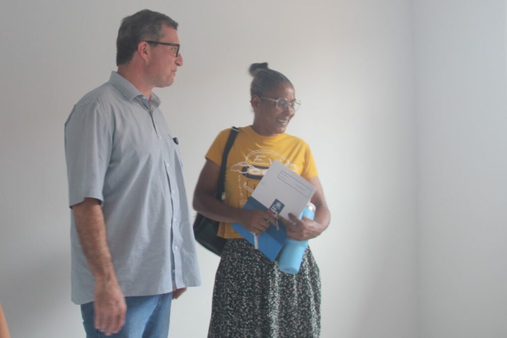 Sonho da Casa Própria: Prefeitura realiza entrega de 20 novas unidades habitacionais em Três Lagoas Sonho da Casa Própria: Prefeitura realiza entrega de 20 novas unidades habitacionais em Três Lagoas