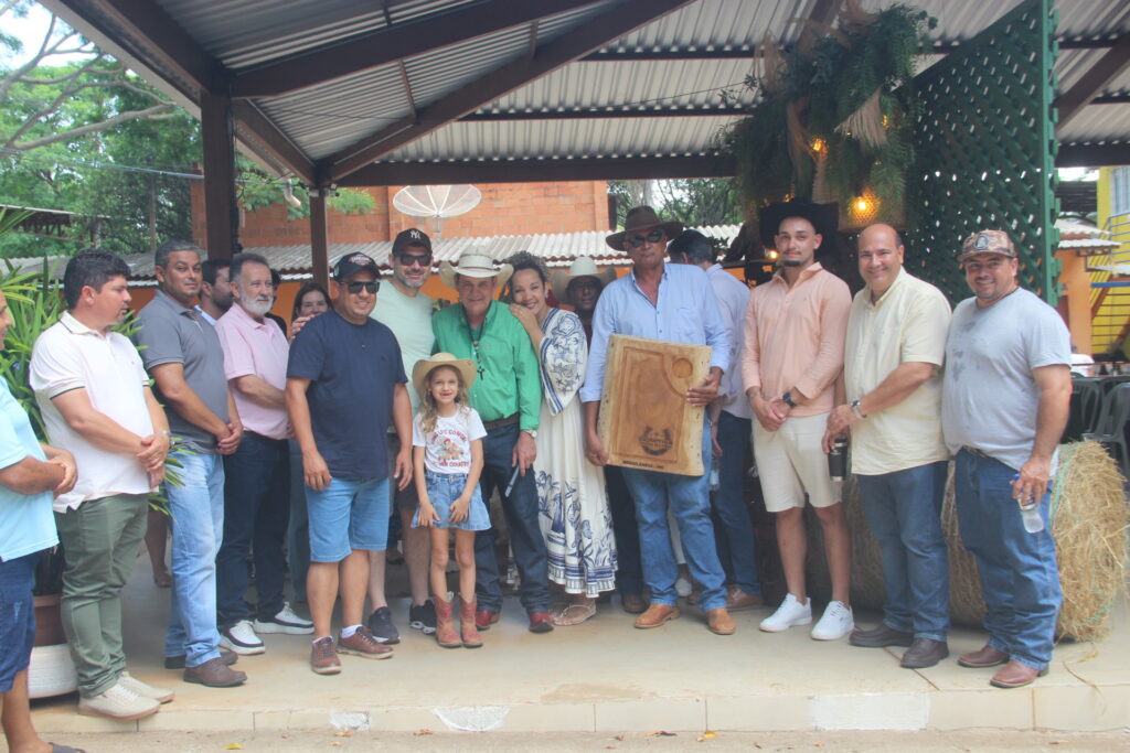 Aniversário de Ângelo Guerreiro reúne família, autoridades e aliados em celebração especial no Rancho West Country