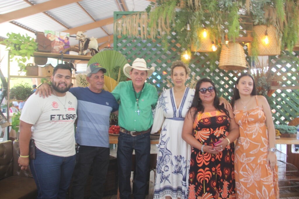 Aniversário de Ângelo Guerreiro reúne família, autoridades e aliados em celebração especial no Rancho West Country