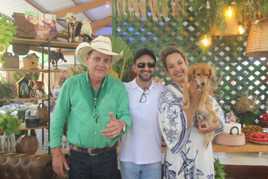 Aniversário de Ângelo Guerreiro reúne família, autoridades e aliados em celebração especial no Rancho West Country