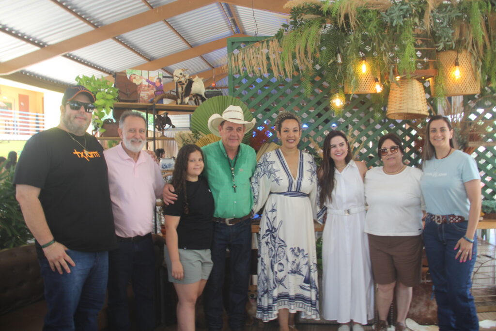 Aniversário de Ângelo Guerreiro reúne família, autoridades e aliados em celebração especial no Rancho West Country