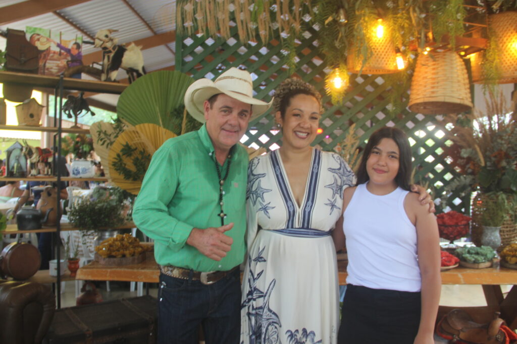 Aniversário de Ângelo Guerreiro reúne família, autoridades e aliados em celebração especial no Rancho West Country