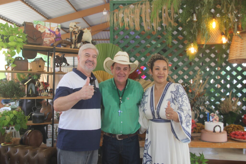 Aniversário de Ângelo Guerreiro reúne família, autoridades e aliados em celebração especial no Rancho West Country