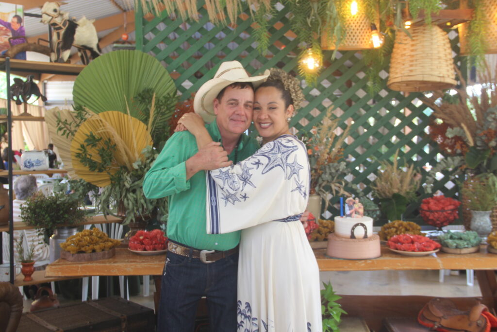 Aniversário de Ângelo Guerreiro reúne família, autoridades e aliados em celebração especial no Rancho West Country