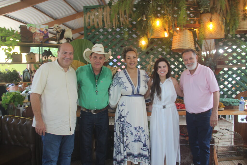 Aniversário de Ângelo Guerreiro reúne família, autoridades e aliados em celebração especial no Rancho West Country