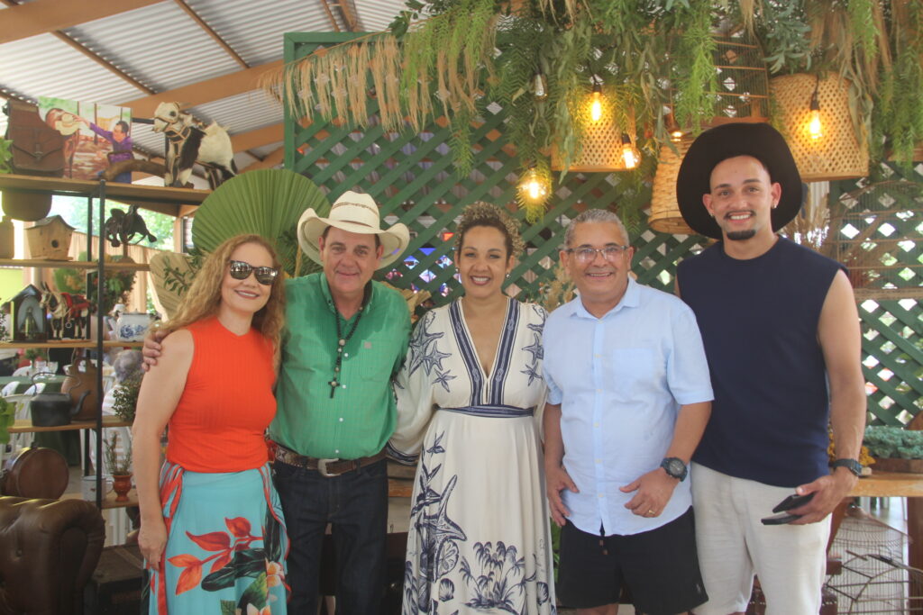 Aniversário de Ângelo Guerreiro reúne família, autoridades e aliados em celebração especial no Rancho West Country