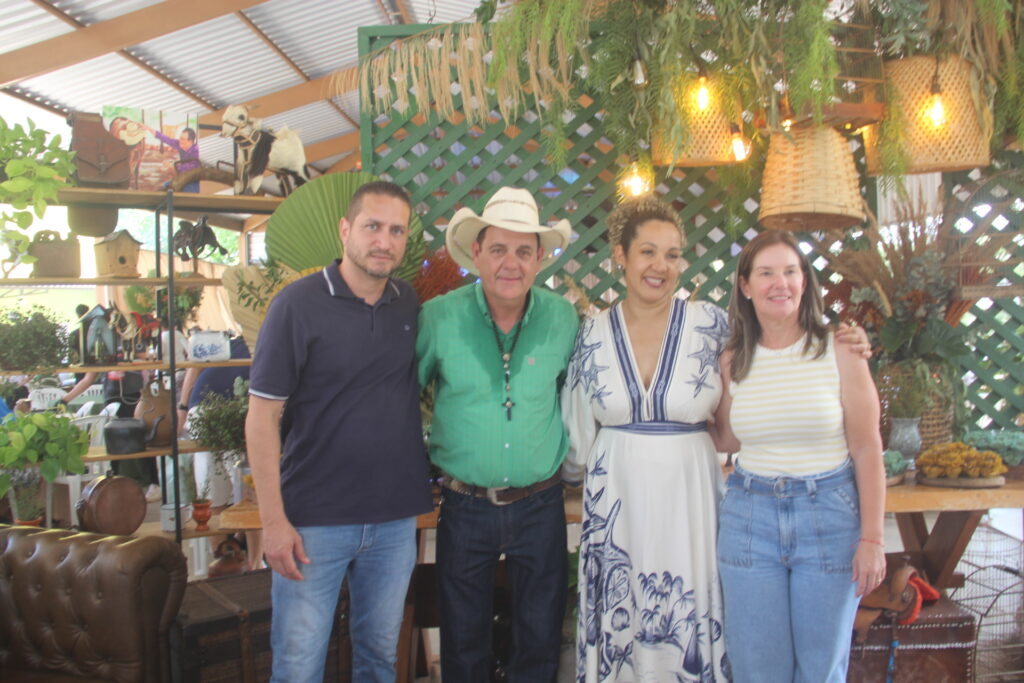 Aniversário de Ângelo Guerreiro reúne família, autoridades e aliados em celebração especial no Rancho West Country