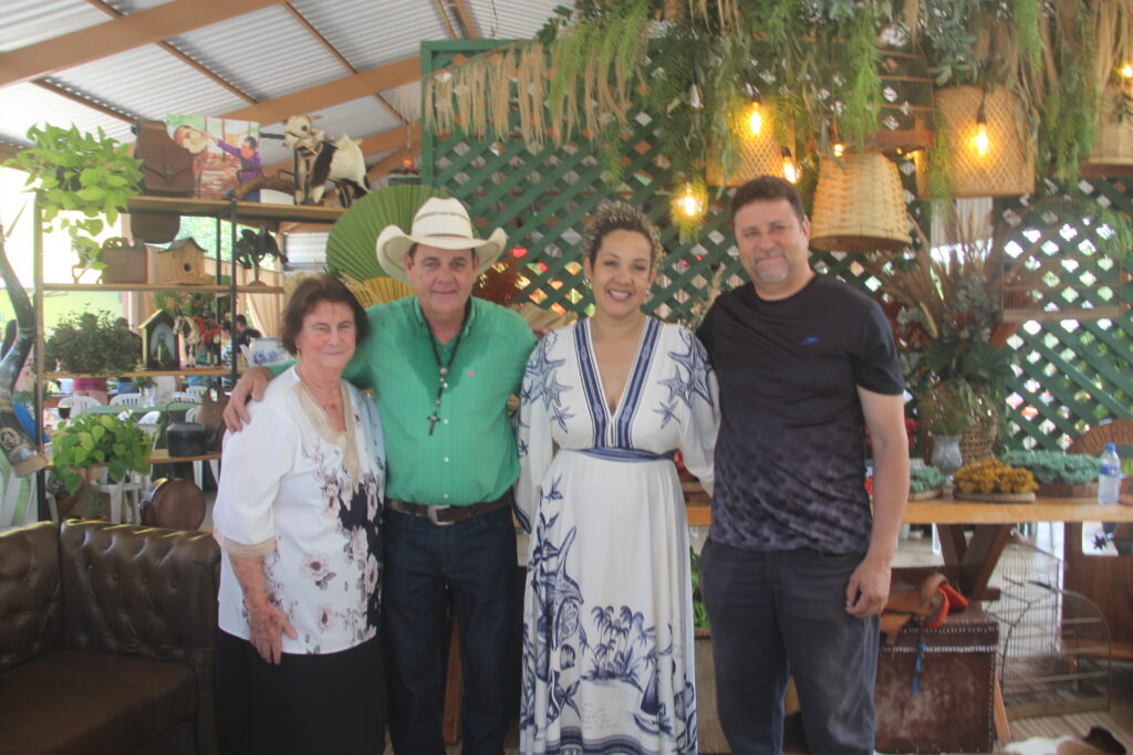 Aniversário de Ângelo Guerreiro reúne família, autoridades e aliados em celebração especial no Rancho West Country