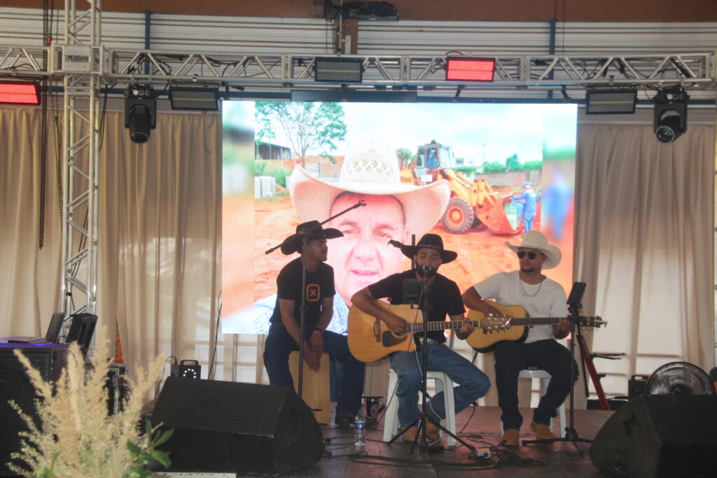 Aniversário de Ângelo Guerreiro reúne família, autoridades e aliados em celebração especial no Rancho West Country