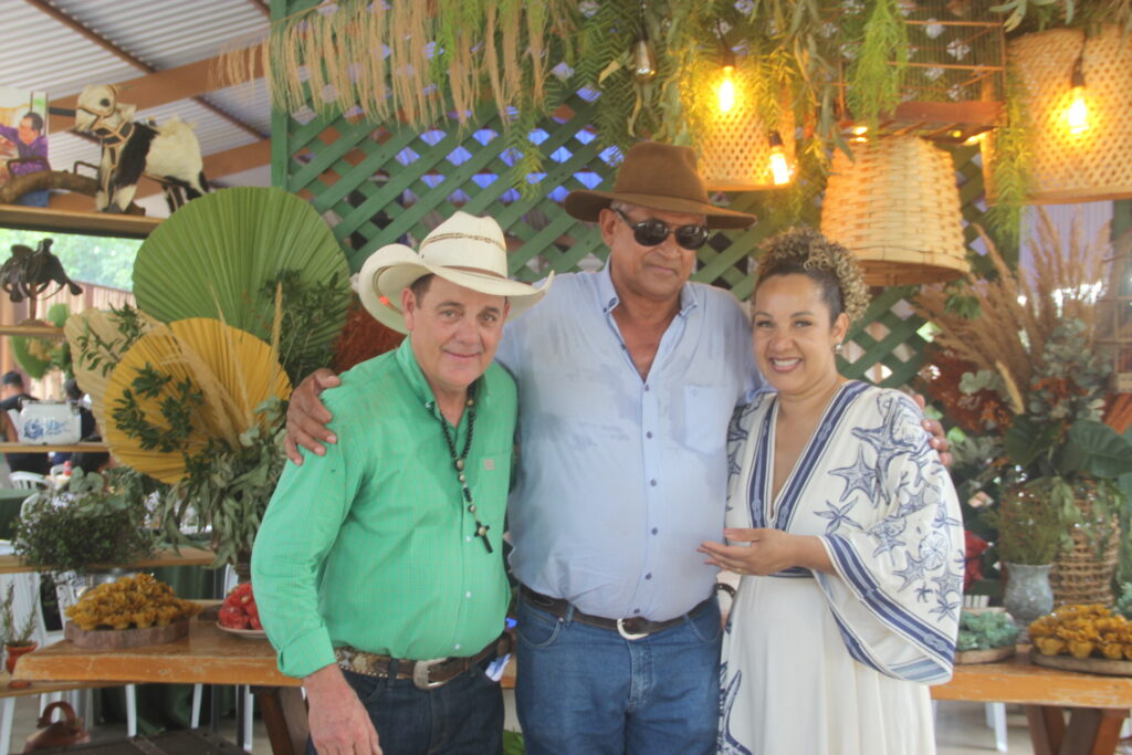 Aniversário de Ângelo Guerreiro reúne família, autoridades e aliados em celebração especial no Rancho West Country