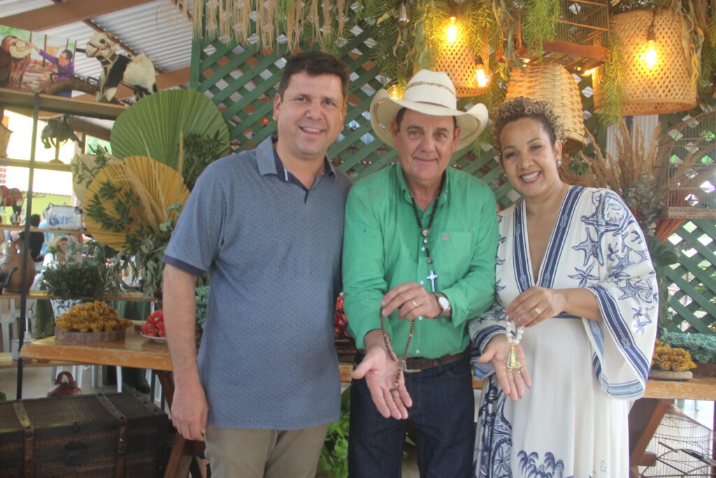 Aniversário de Ângelo Guerreiro reúne família, autoridades e aliados em celebração especial no Rancho West Country