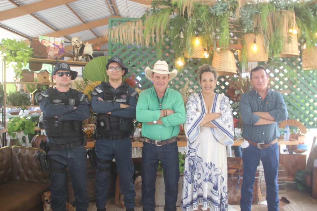 Aniversário de Ângelo Guerreiro reúne família, autoridades e aliados em celebração especial no Rancho West Country