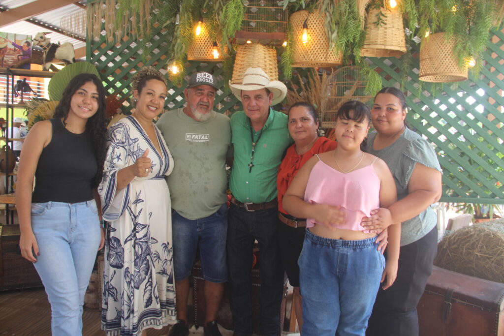 Aniversário de Ângelo Guerreiro reúne família, autoridades e aliados em celebração especial no Rancho West Country
