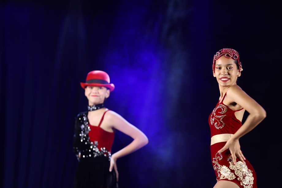 Espetáculo “Circus” encanta público e reúne mais de 300 bailarinas no Natal Encantado 2025 de Três Lagoas