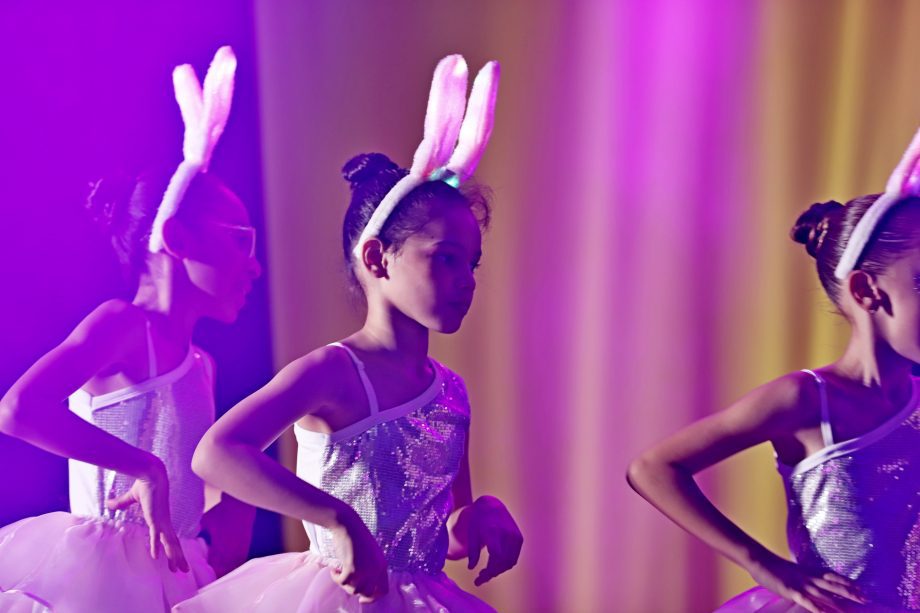 Espetáculo “Circus” encanta público e reúne mais de 300 bailarinas no Natal Encantado 2025 de Três Lagoas