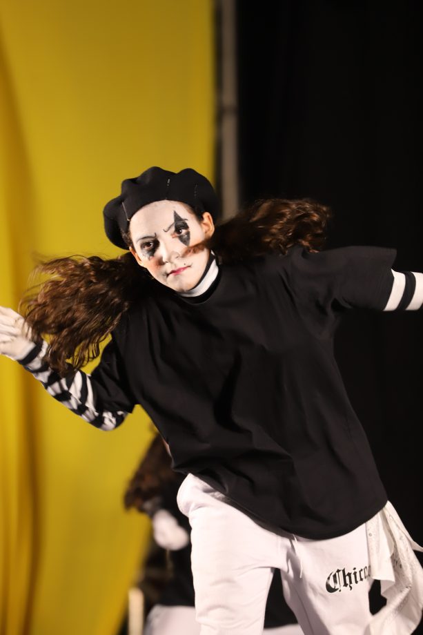 Espetáculo “Circus” encanta público e reúne mais de 300 bailarinas no Natal Encantado 2025 de Três Lagoas