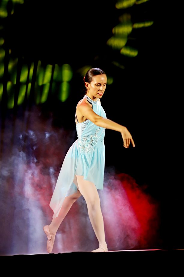 Espetáculo “Circus” encanta público e reúne mais de 300 bailarinas no Natal Encantado 2025 de Três Lagoas