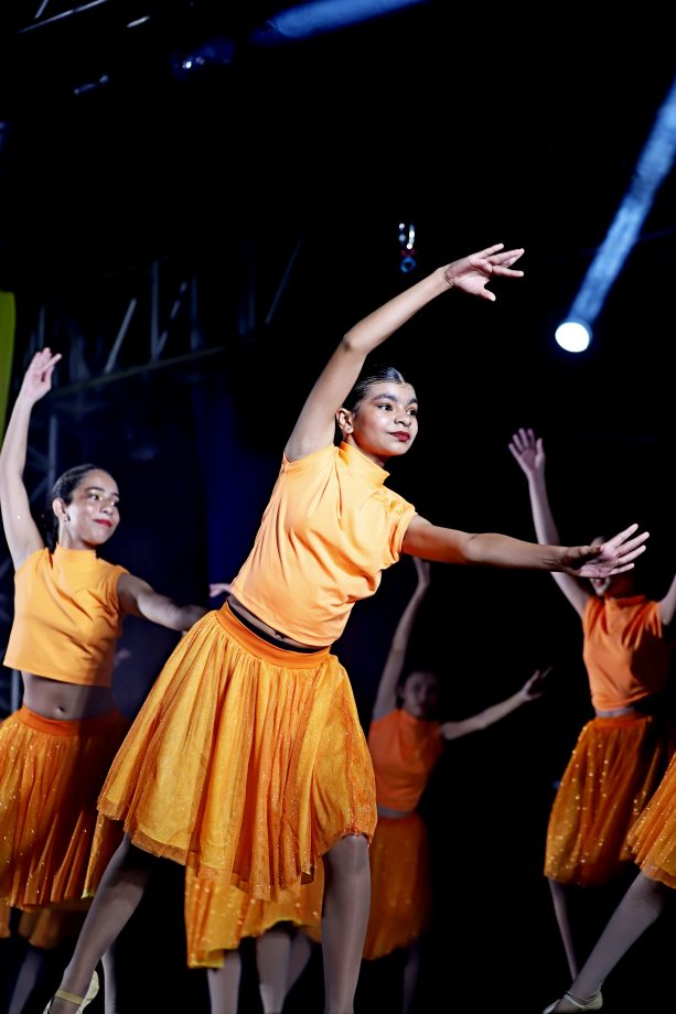 Espetáculo “Circus” encanta público e reúne mais de 300 bailarinas no Natal Encantado 2025 de Três Lagoas