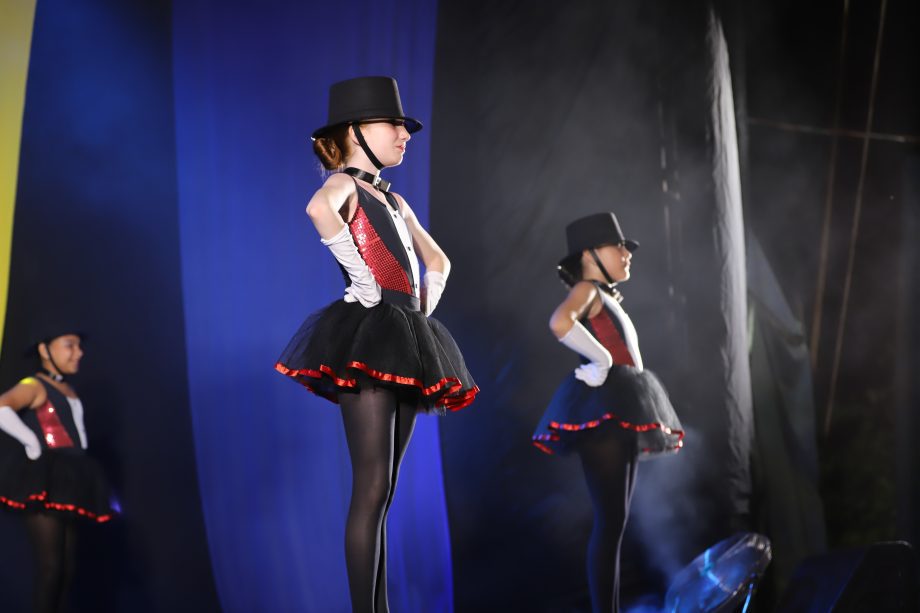 Espetáculo “Circus” encanta público e reúne mais de 300 bailarinas no Natal Encantado 2025 de Três Lagoas