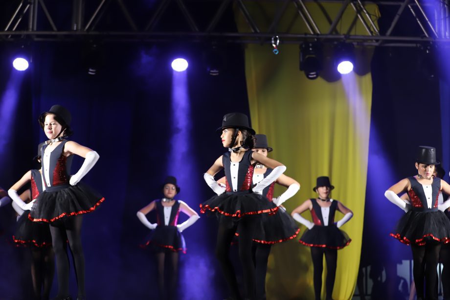 Espetáculo “Circus” encanta público e reúne mais de 300 bailarinas no Natal Encantado 2025 de Três Lagoas