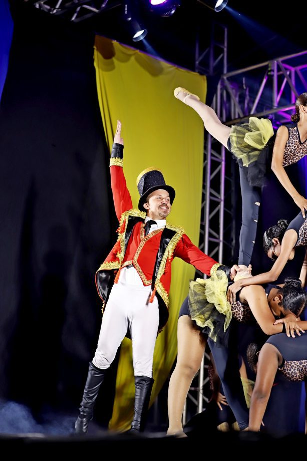 Espetáculo “Circus” encanta público e reúne mais de 300 bailarinas no Natal Encantado 2025 de Três Lagoas