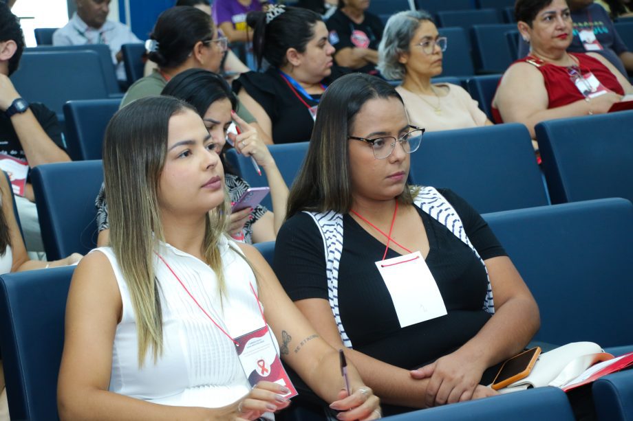 Três Lagoas dá início ao 1º Simpósio de HIV/AIDS com foco em prevenção, cuidado e enfrentamento ao estigma Três Lagoas dá início ao 1º Simpósio de HIV/AIDS com foco em prevenção, cuidado e enfrentamento ao estigma