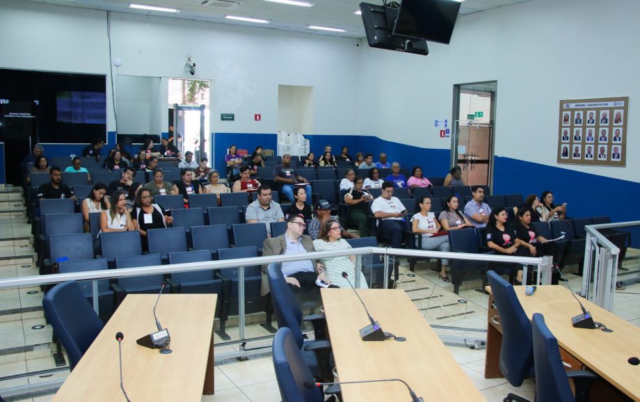 Três Lagoas dá início ao 1º Simpósio de HIV/AIDS com foco em prevenção, cuidado e enfrentamento ao estigma Três Lagoas dá início ao 1º Simpósio de HIV/AIDS com foco em prevenção, cuidado e enfrentamento ao estigma