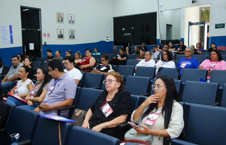 Três Lagoas dá início ao 1º Simpósio de HIV/AIDS com foco em prevenção, cuidado e enfrentamento ao estigma Três Lagoas dá início ao 1º Simpósio de HIV/AIDS com foco em prevenção, cuidado e enfrentamento ao estigma