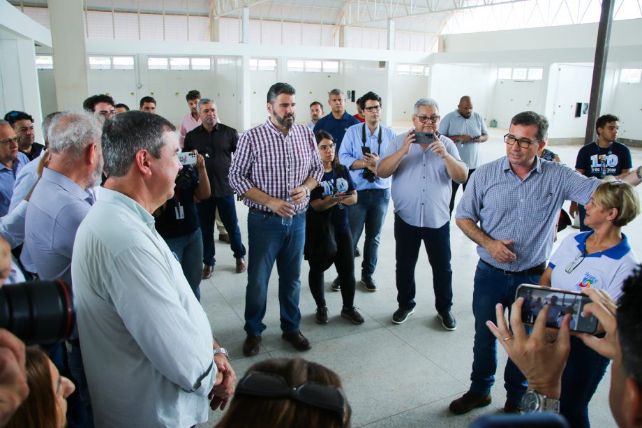 Prefeito de Três Lagoas acompanha governador em visita a obras e entrega de reformas que beneficiam mais de 7,7 mil alunos Prefeito de Três Lagoas acompanha governador em visita a obras e entrega de reformas que beneficiam mais de 7,7 mil alunos