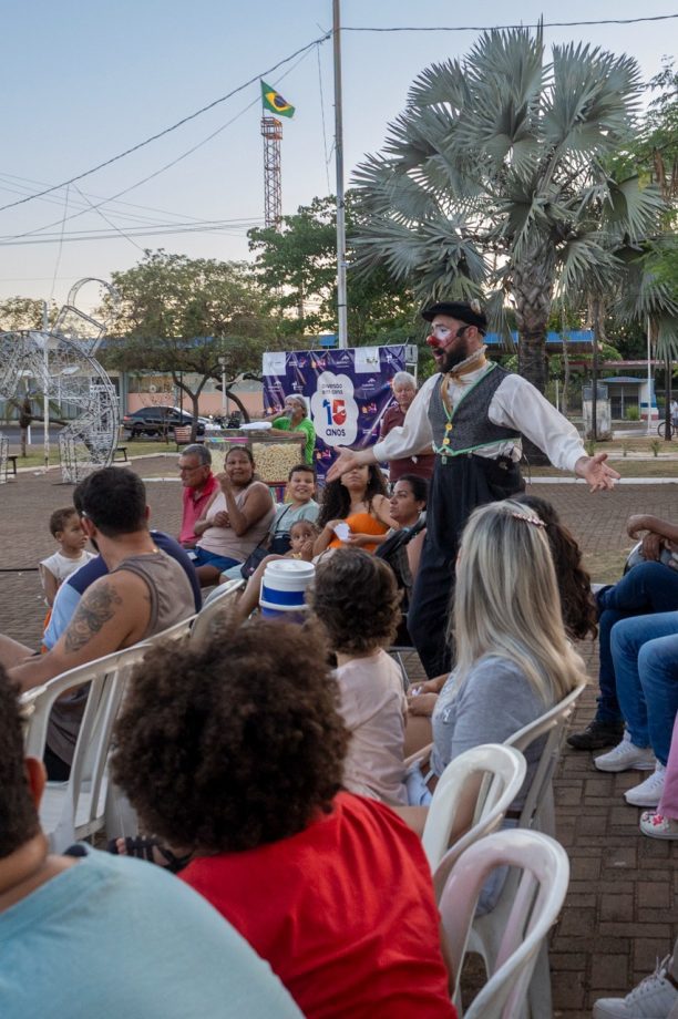 “DIVERSÃO EM CENA” encerra temporada 2025 com sucesso de público e sessão gratuita do espetáculo “truques e trambiques” “DIVERSÃO EM CENA” encerra temporada 2025 com sucesso de público e sessão gratuita do espetáculo “truques e trambiques”
