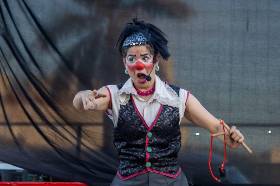 “DIVERSÃO EM CENA” encerra temporada 2025 com sucesso de público e sessão gratuita do espetáculo “truques e trambiques” “DIVERSÃO EM CENA” encerra temporada 2025 com sucesso de público e sessão gratuita do espetáculo “truques e trambiques”