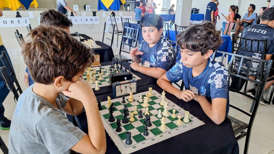 Três Lagoas recebeu 50 duplas para o I Torneio de Xadrez Australiano de Xadrez