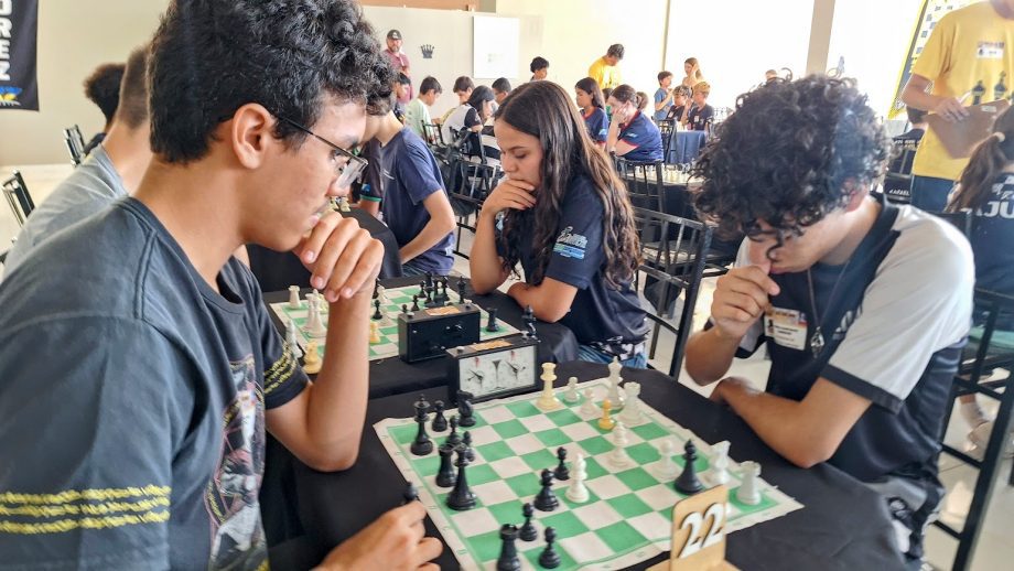 Três Lagoas recebeu 50 duplas para o I Torneio de Xadrez Australiano de Xadrez