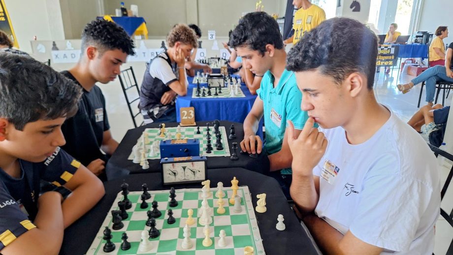 Três Lagoas recebeu 50 duplas para o I Torneio de Xadrez Australiano de Xadrez