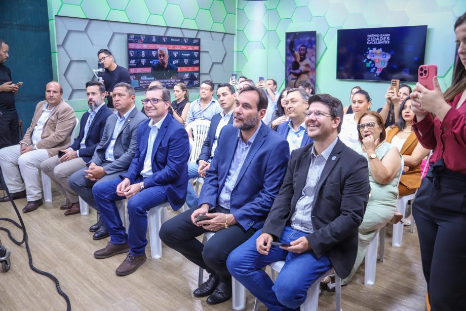 Três Lagoas se destaca no Prêmio Band Cidades Excelentes e recebe quatro certificados de excelência em gestão pública Três Lagoas se destaca no Prêmio Band Cidades Excelentes e recebe quatro certificados de excelência em gestão pública