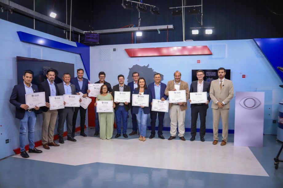 Três Lagoas se destaca no Prêmio Band Cidades Excelentes e recebe quatro certificados de excelência em gestão pública Três Lagoas se destaca no Prêmio Band Cidades Excelentes e recebe quatro certificados de excelência em gestão pública