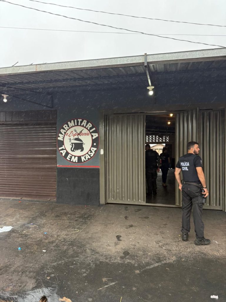 Ação conjunta das Polícias Civil e Militar cumpre 12 mandados de busca e apreensão em Nova Andradina e prende suspeito por tráfico de drogas Ação conjunta das Polícias Civil e Militar cumpre 12 mandados de busca e apreensão em Nova Andradina e prende suspeito por tráfico de drogas