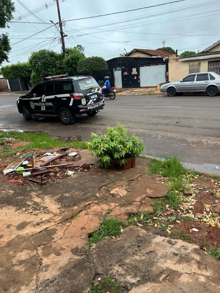 Ação conjunta das Polícias Civil e Militar cumpre 12 mandados de busca e apreensão em Nova Andradina e prende suspeito por tráfico de drogas Ação conjunta das Polícias Civil e Militar cumpre 12 mandados de busca e apreensão em Nova Andradina e prende suspeito por tráfico de drogas