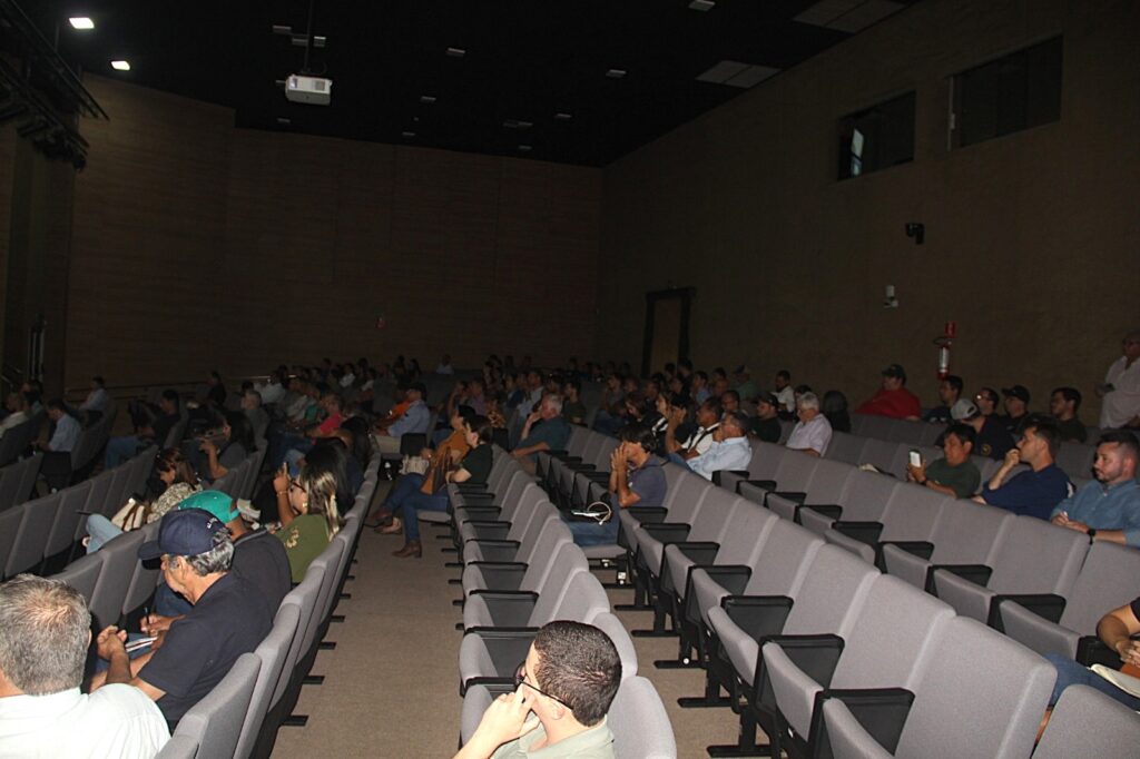 Três Lagoas sedia encontro regional e reforça protagonismo da citricultura em MS Três Lagoas sedia encontro regional e reforça protagonismo da citricultura em MS