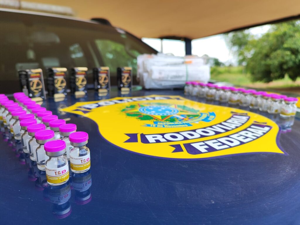 PRF apreende carga de medicamentos em Água Clara PRF apreende carga de medicamentos em Água Clara
