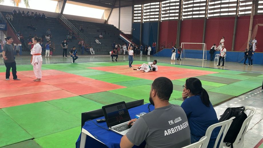 Copa Três Lagoas de Judô reúne quase 200 atletas em competição emocionante Copa Três Lagoas de Judô reúne quase 200 atletas em competição emocionante
