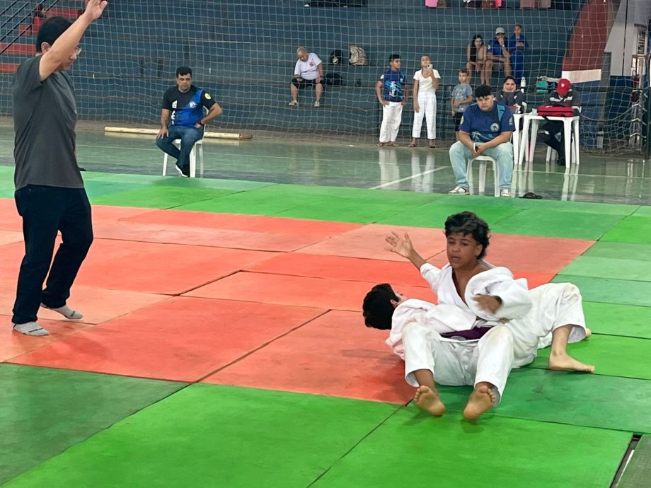 Copa Três Lagoas de Judô reúne quase 200 atletas em competição emocionante Copa Três Lagoas de Judô reúne quase 200 atletas em competição emocionante