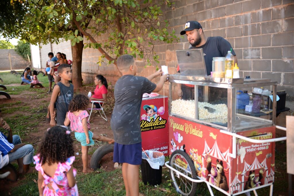 Projeto Natal Mais Feliz leva solidariedade e esperança a famílias de Três Lagoas