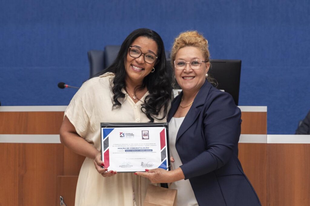 Mulheres que atuam em prol da segurança pública recebem honrarias Mulheres que atuam em prol da segurança pública recebem honrarias